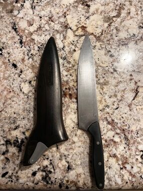 Pampered Chef Knife with Black Blade Sheath 8”